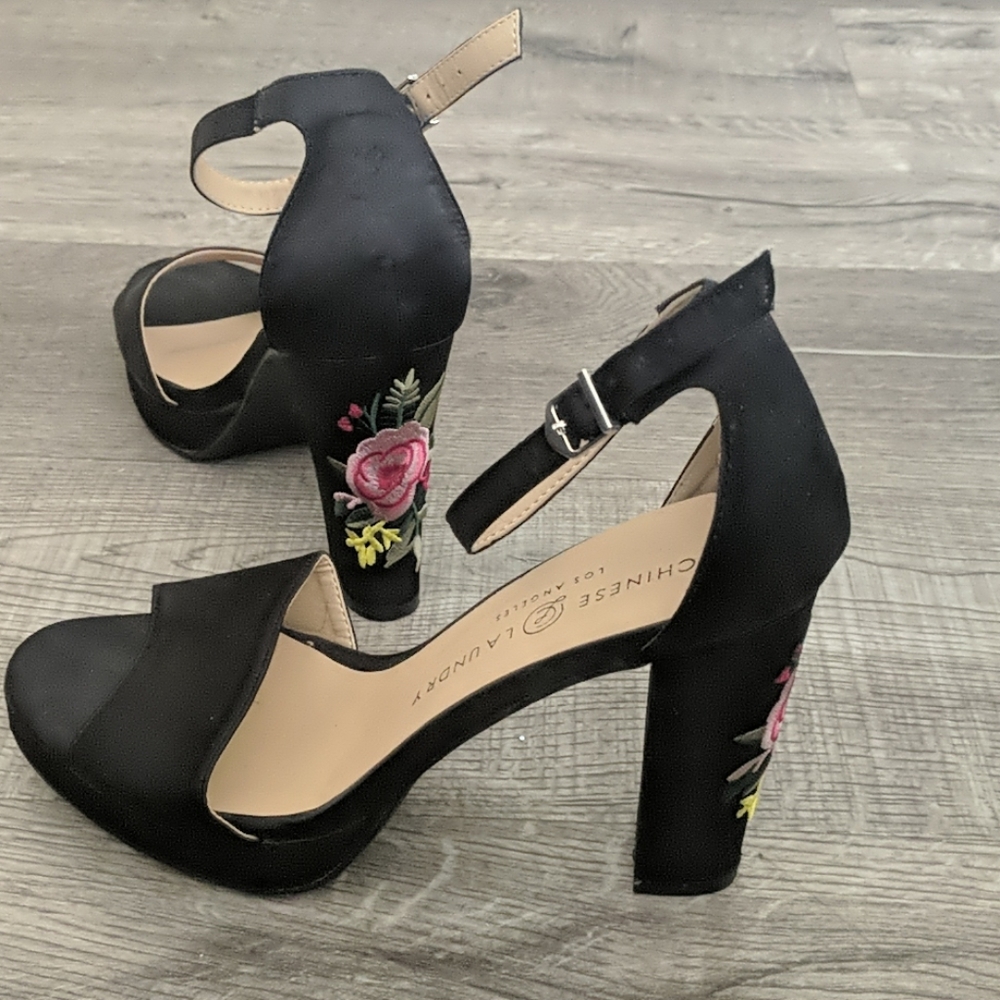 Chinese Laundry Black Embroidered Heels
